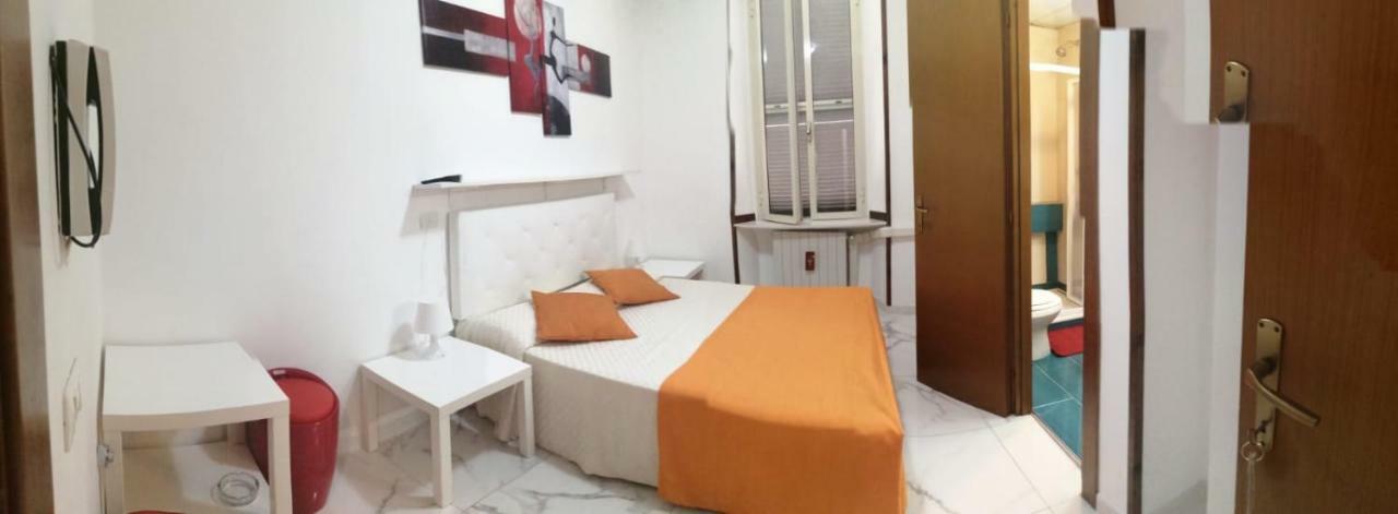 Albergo Ollolai 치비타베키아 외부 사진